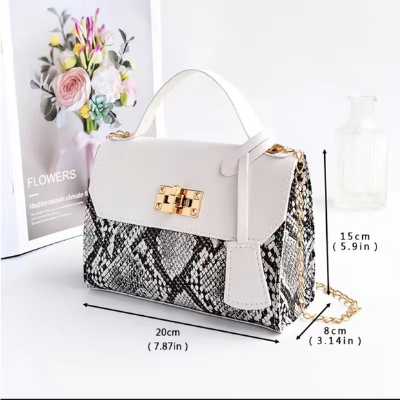 Handbags - Hand bag
